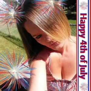 Meet your Posher, Mona